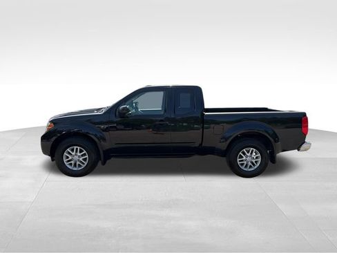 Used 2017 Nissan Frontier SV AWD/4WD image 6