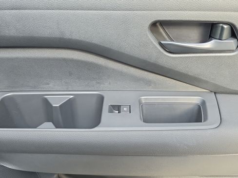 Certified 2026 Nissan Pathfinder SV AWD/4WD image 23