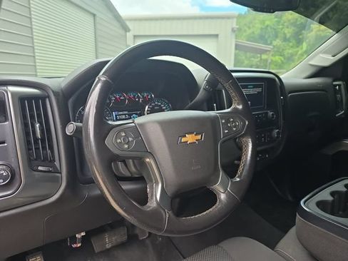 Used 2019 Chevrolet Silverado 1500 LT RWD image 14