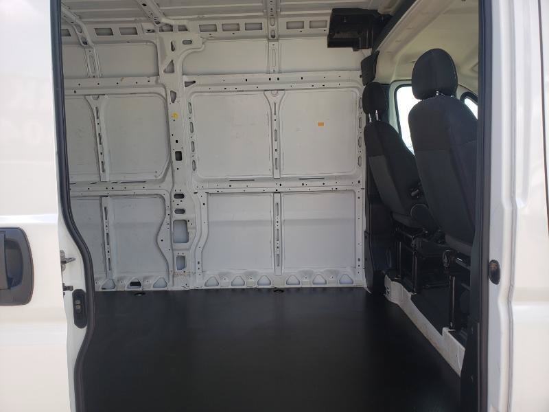 Used 2025 RAM ProMaster 2500 w/ Convenience Group FWD image 11