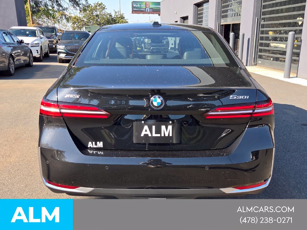Used 2026 BMW 530i xDrive AWD/4WD image 16