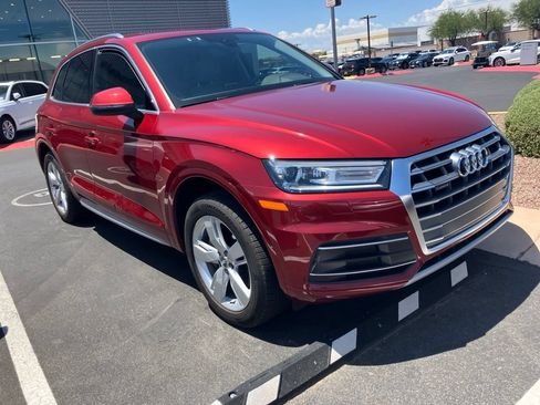 Used 2019 Audi Q5 2.0T Premium Plus w/ Convenience Package AWD/4WD image 3