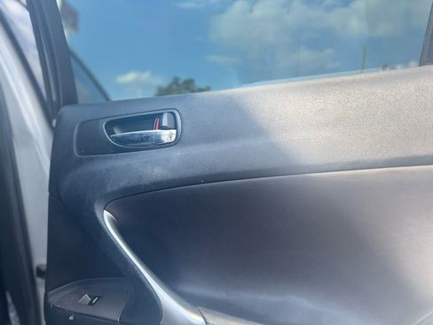 Used 2009 Lexus IS 250 image 32