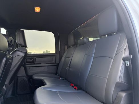 Used 2022 RAM 2500 Tradesman w/ Chrome Appearance Group AWD/4WD image 27