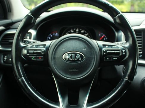 Used 2016 Kia Sorento SX AWD/4WD image 13