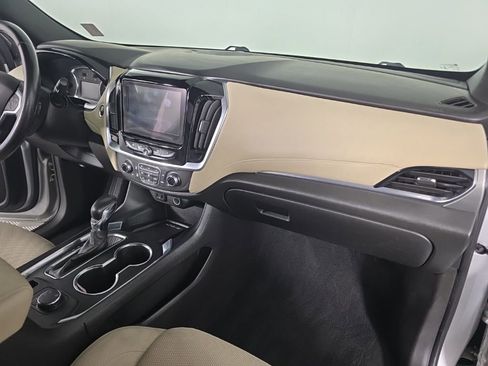Used 2022 Chevrolet Traverse LT w/ LPO, Cargo Package AWD/4WD image 41