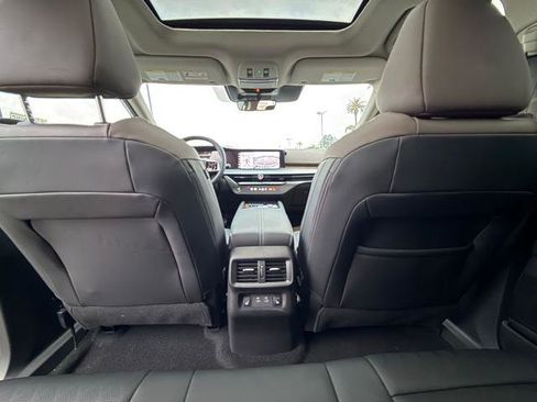 New 2026 Nissan Murano Platinum w/ Technology Package image 13