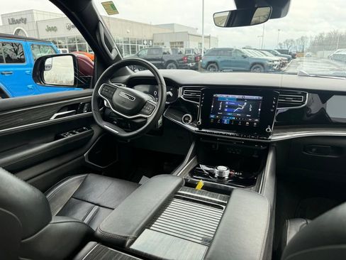 Used 2022 Jeep Wagoneer Series II w/ Premium Group I image 50