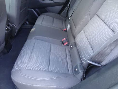 Used 2025 Chevrolet Equinox LT FWD image 7