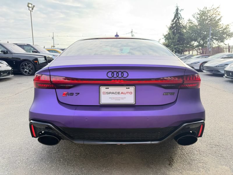 Used 2021 Audi RS 7 Sportback w/ Black Optic Package AWD/4WD image 7