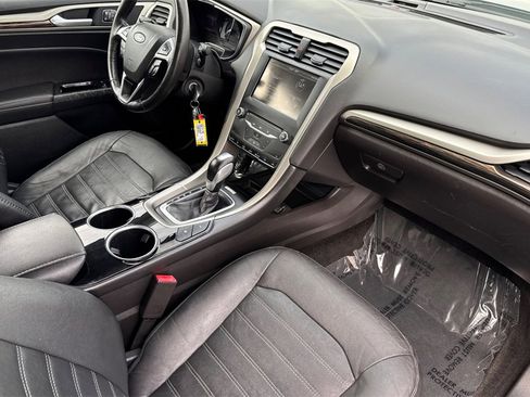 Used 2013 Ford Fusion Energi SE image 15