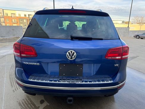Used 2016 Volkswagen Touareg Executive image 4