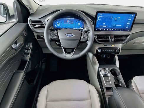 Used 2023 Ford Escape Platinum AWD/4WD image 22