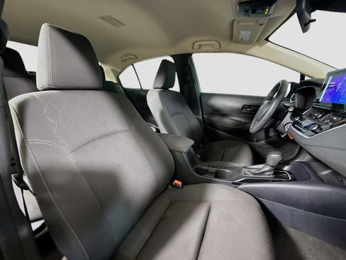 Used 2023 Toyota Corolla LE image 28