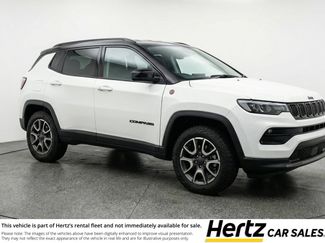 Used 2025 Jeep Compass Trailhawk video 1