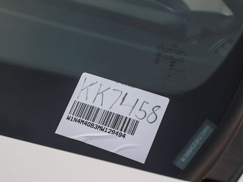 Used 2021 Mercedes-Benz GLB 250 image 31