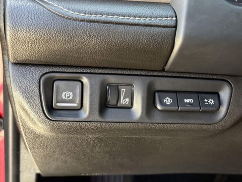 Used 2023 GMC Acadia Denali FWD image 17