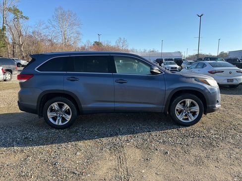 Used 2019 Toyota Highlander Limited image 6