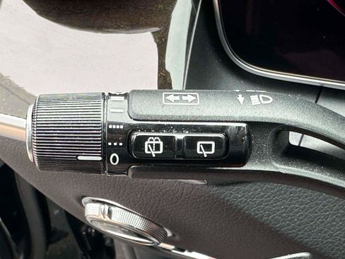 Certified 2023 Mercedes-Benz GLC 300 4MATIC image 23