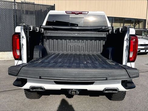 Used 2024 GMC Sierra 1500 AT4 w/ Technology Package AWD/4WD image 52