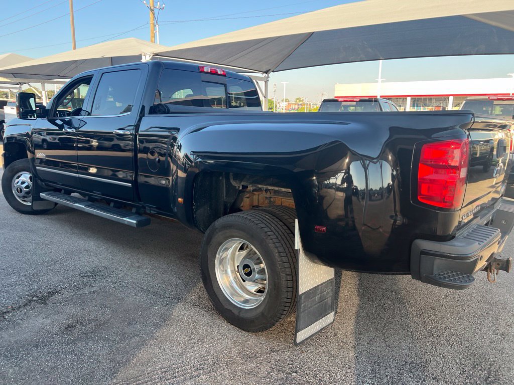 Used 2019 Chevrolet Silverado 3500 High Country w/ Duramax Plus Package AWD/4WD image 4
