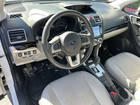 Used 2017 Subaru Forester 2.5i Limited image 2