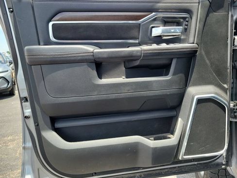 Used 2022 RAM 2500 Laramie AWD/4WD image 14