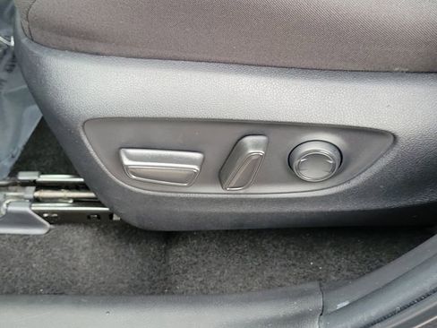 Used 2022 Toyota RAV4 XLE image 19