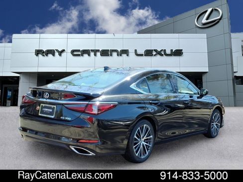 Certified 2023 Lexus ES 350 w/ Premium Package image 4