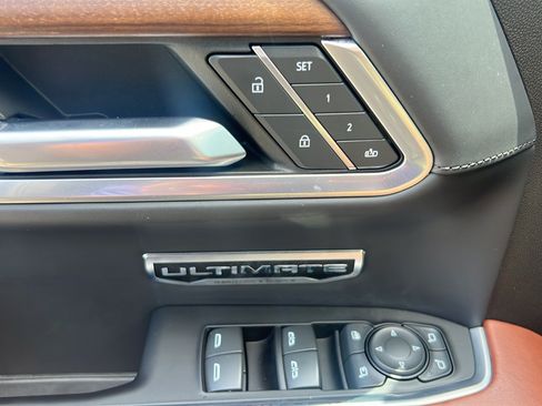 Used 2022 GMC Sierra 1500 Denali Ultimate AWD/4WD image 27