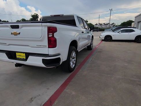 Used 2025 Chevrolet Silverado 1500 Custom RWD image 8
