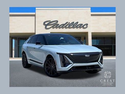 New 2026 Cadillac Lyriq V image 1