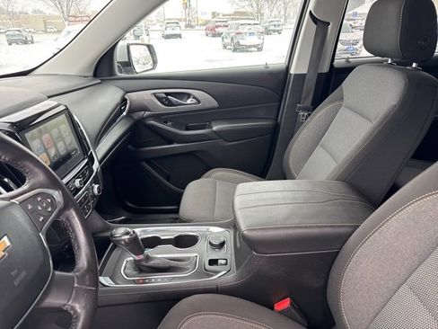 Used 2018 Chevrolet Traverse LT image 23