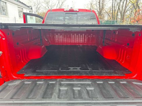 Used 2016 GMC Canyon SLE w/ All Terrain Package image 29