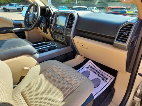 Used 2018 Ford F150 XLT w/ Equipment Group 302A Luxury image 49