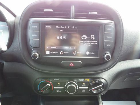 Used 2023 Kia Soul LX FWD image 19