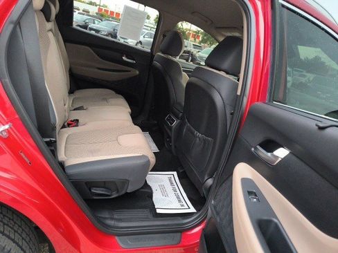 Used 2022 Hyundai Santa Fe SEL w/ Convenience Package image 16