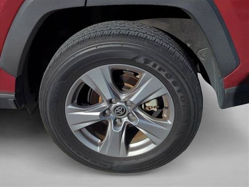 Certified 2022 Toyota RAV4 LE AWD/4WD image 7