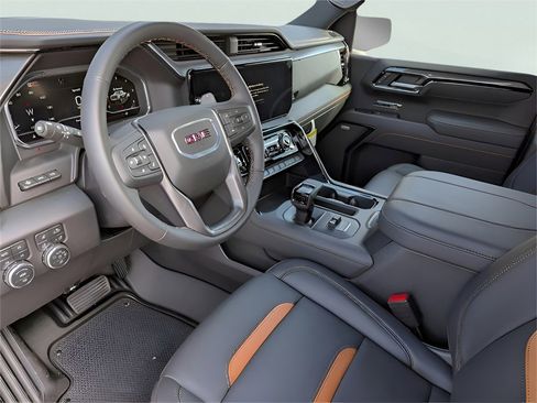 New 2025 GMC Sierra 1500 AT4 w/ Technology Package image 10