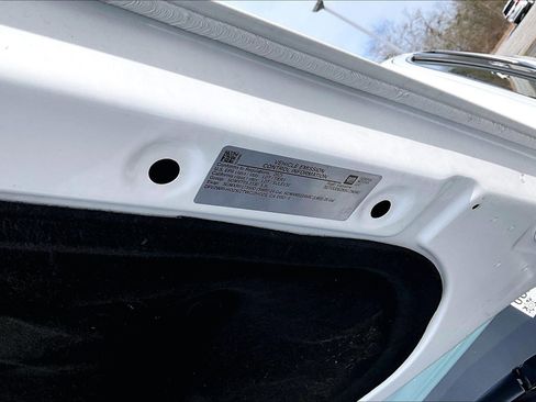 Used 2025 GMC Sierra 1500 SLT image 32