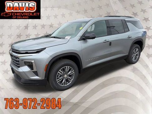 New 2026 Chevrolet Traverse LT w/ Driver Confidence Package AWD/4WD image 2