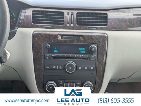 Used 2016 Chevrolet Impala LT w/ LT Sunroof Package FWD image 16
