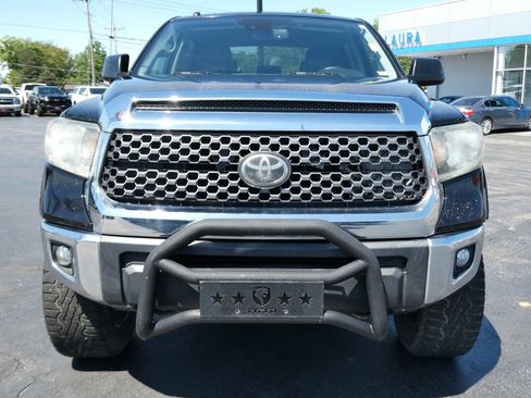 Used 2019 Toyota Tundra SR5 w/ SR5 Upgrade Package AWD/4WD image 9