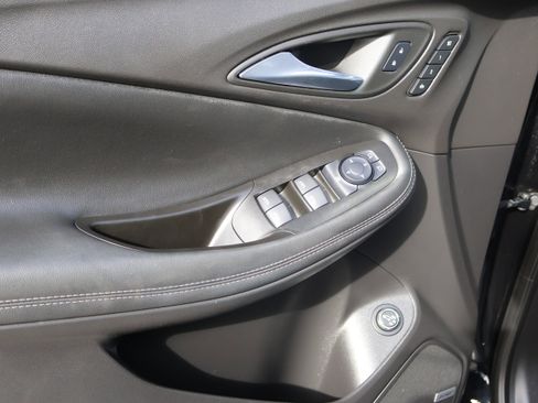 Used 2022 Buick Encore GX Essence w/ Advanced Technology Package image 22