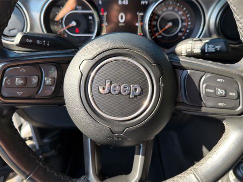 Used 2021 Jeep Wrangler Unlimited Sport AWD/4WD image 16