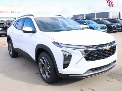 New 2026 Chevrolet Trax LT w/ Driver Confidence Package