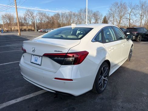 Used 2022 Honda Civic Touring image 5