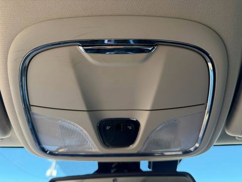 Used 2015 Jeep Cherokee Trailhawk w/ Comfort/Convenience Group image 14