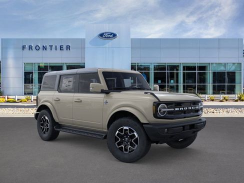 New 2025 Ford Bronco Outer Banks image 7