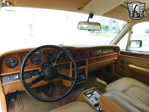 Used 1986 Rolls-Royce Silver Spur image 21